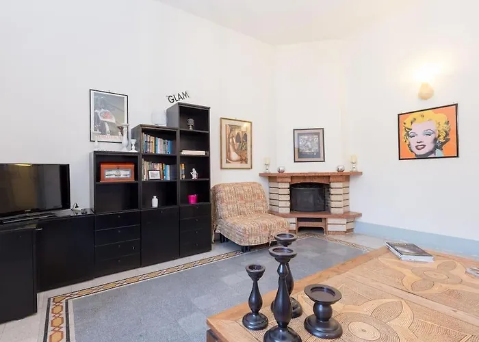 Vatican Comfortable Sunny Apartment *