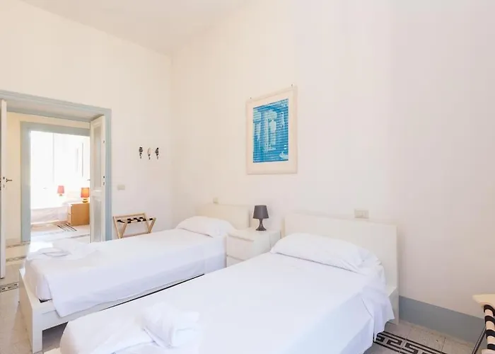 Vatican Comfortable Sunny Apartment *