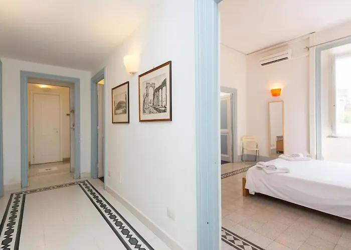 Vatican Comfortable Sunny Apartment *